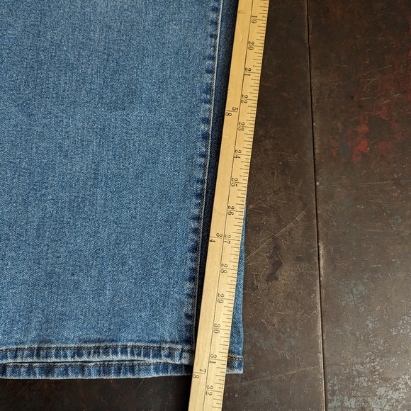 NWT Levi Strauss High-rise Loose Straight Jeans, Size 22 - Picture 11 of 12